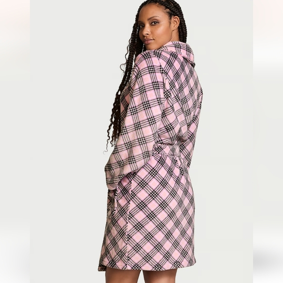 New Victoria secret Short Cozy Robe - Picture 2 of 4